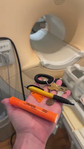 It all depends on the type of material and how much of it there is that’s why the key ring flew first and the pen did not #mri #mriscan #radiology #radiologictechnologist #mritech #magnetic #magnet 