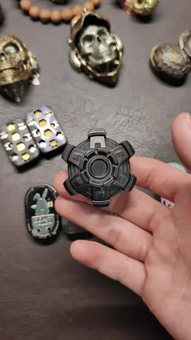 Relieve stress and pass the time. #fidgetspinner #edc #metal #top #jzedc