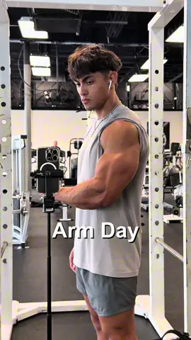 Full Arm Day! 3 sets on each exercise! @AYBL @getrawnutrition code ARCHER #gym #Fitness #motivation #workout 