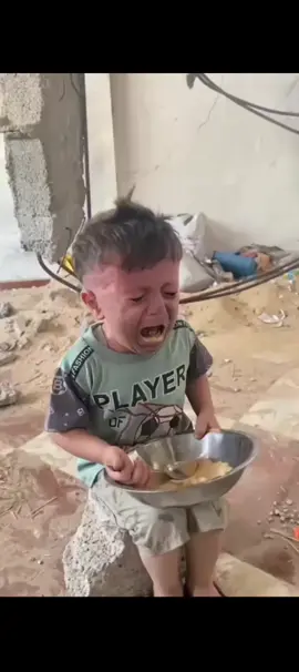 مشاهد مؤلمة من الجوع عزة المعاناة  مشاهد مؤلمة من الجوع عزة المعاناة  المزيد من المعاناة من مليون فلسطيني #اكسبلور #fyp 