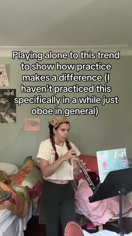 Wow my fingers are far away from the keys #oboe #screwbotfactory #trend #oboetiktok 