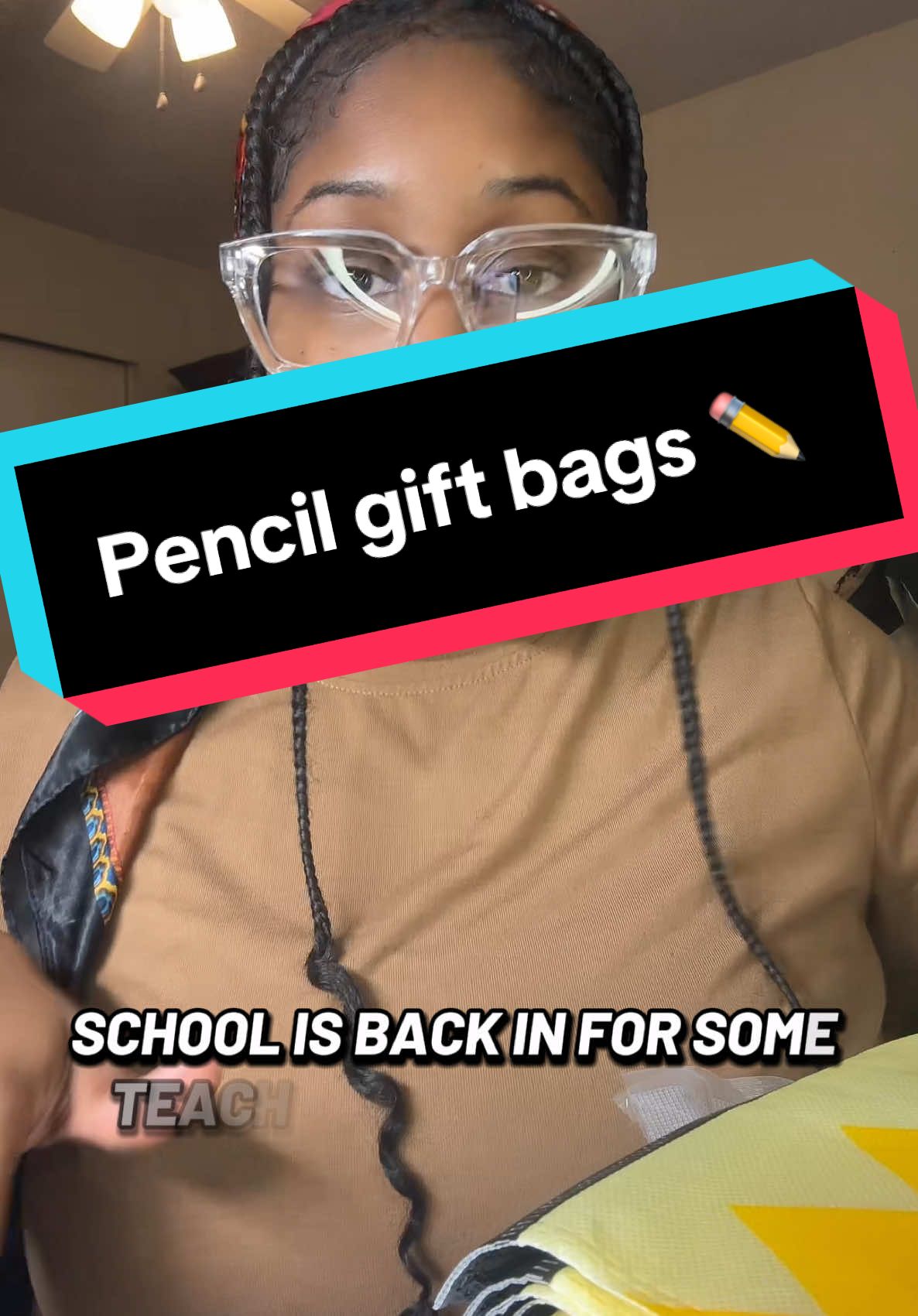 Back to school bags for students ✏️ #backtoschoolgifts #pencilbags #meettheteacher #teachertok 