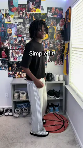 Simple fit #fashiontiktok #streetwear #outfitinspo #outfitideas 