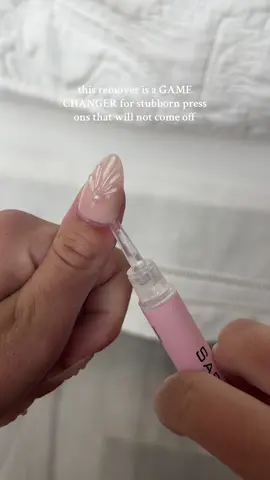this nail remover is so easy to use and less damaging than the salon removal process! #pressonnails #nailremover 