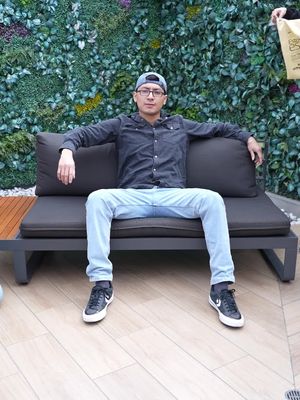 Gente con style, flow y personalidad. EstoEsTP. Descubre más en nuestras redes y en TPjobsperu.com