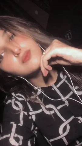 Randomly 😂#alishu❤️🤭 #foryou #foryoupage #1millionaudition #fyp #support_me #viralvideo #standwithkashmir #unfrezzmyaccount 