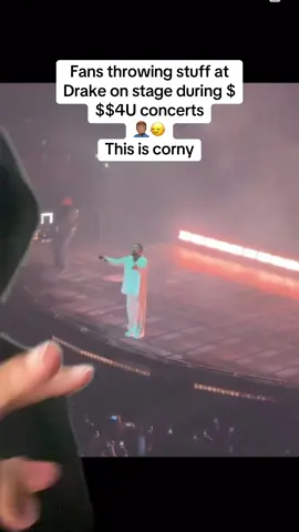 Y’all spending hard earned money to throw stuff at the concert you go to? 🤦🏽‍♂️ 