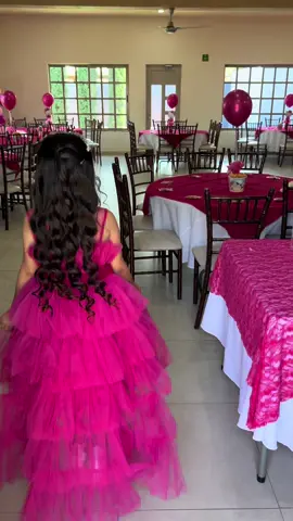 Fiesta Nicole 8 años 💕 #piñata #hellokitty #fiesta #party #fiestainfantil 