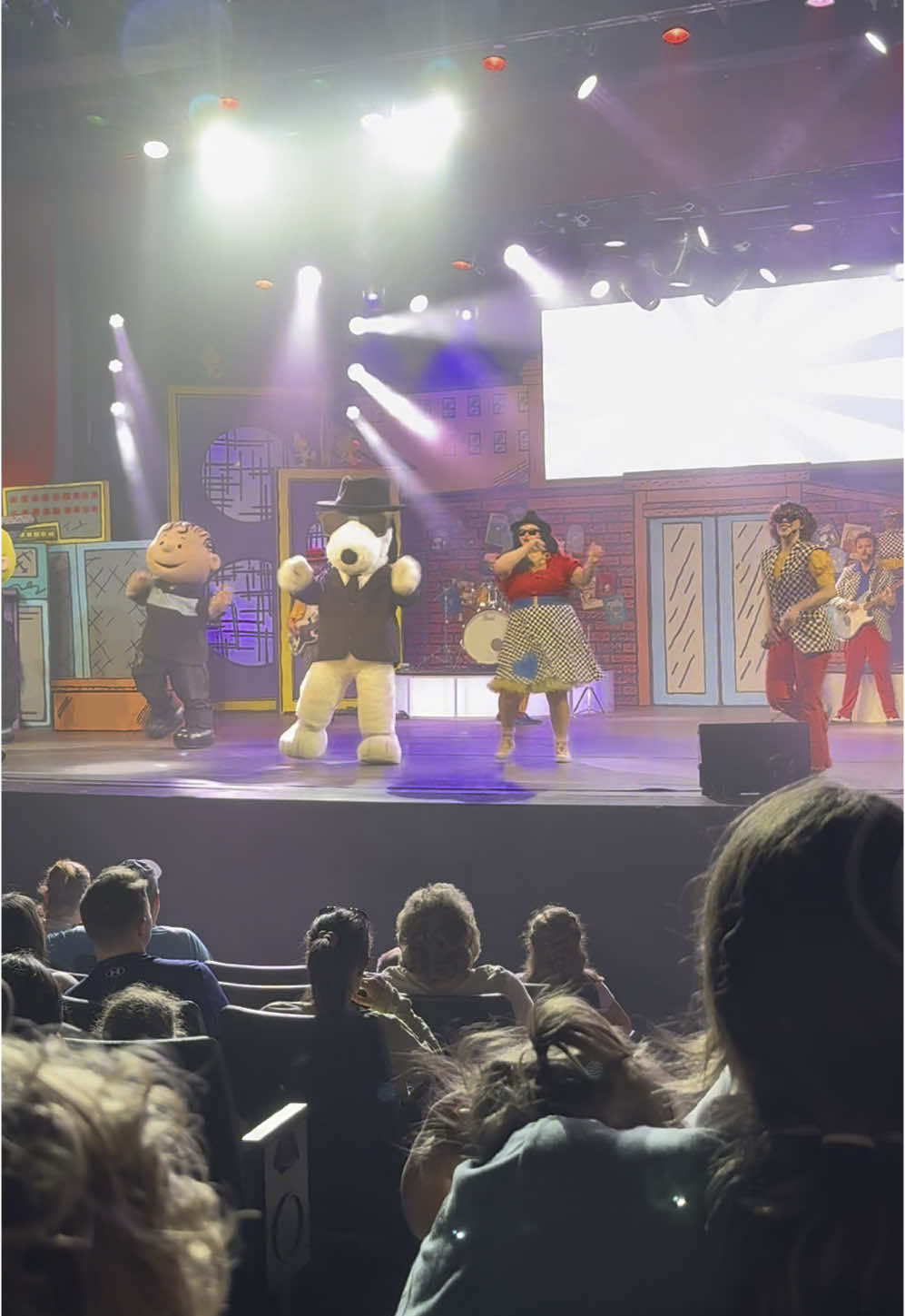 Blues Brothers Beagle #snoopy #bluesbrothers #carowinds 