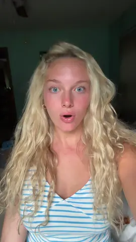 For the people who say I look like Amanda Seyfried #mammamia 
