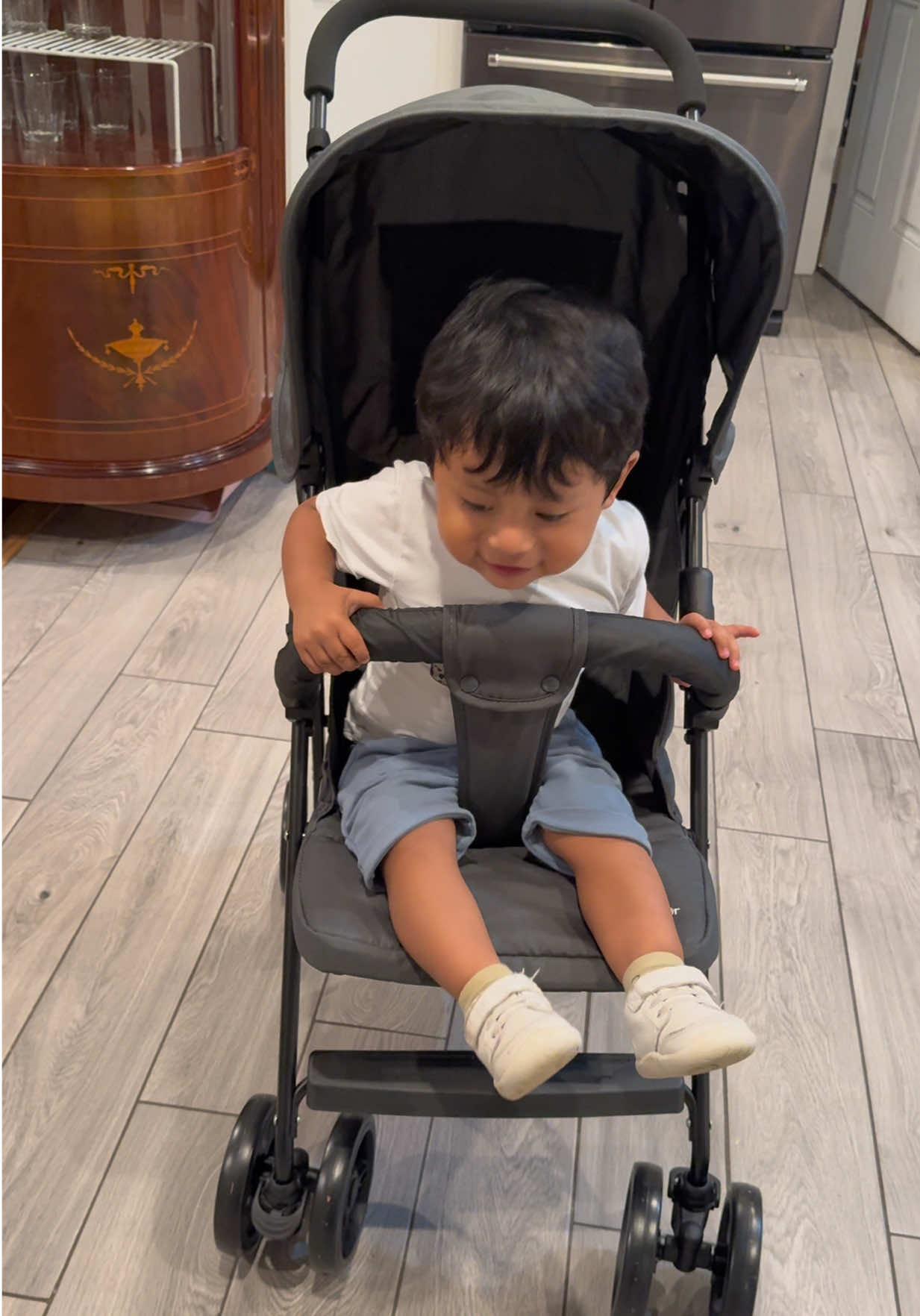 Coche de bebés práctico y liviano #cochildor #babystroller #stroller #cochildorstroller @cochildor home #creatorsearchinsights #tiktokmademebuyit #spotlightfinds #DealsForYouDays #tiktokshopdealsforyoudays #tiktokshopbacktoschool 