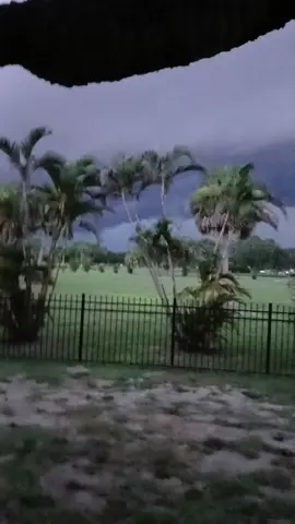 we are about to get smacked. #fypシ゚viral #fypシ #viral #foryourpage #foryoupage #fyp #fy #nativetiktok #native #indigenous #IndigenousTikTok #firstnations ##firstnationstiktok #florida #thunder ##thunderstorm 