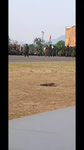 pasukan sniper gabungan angkatan darat. one shoot one kill #militer #tni #baretmerah #komando #batujajar #pusdiklatpassus #pengukuhan #fyppppppppppppppppppppppp #fyp #fy #sniper 
