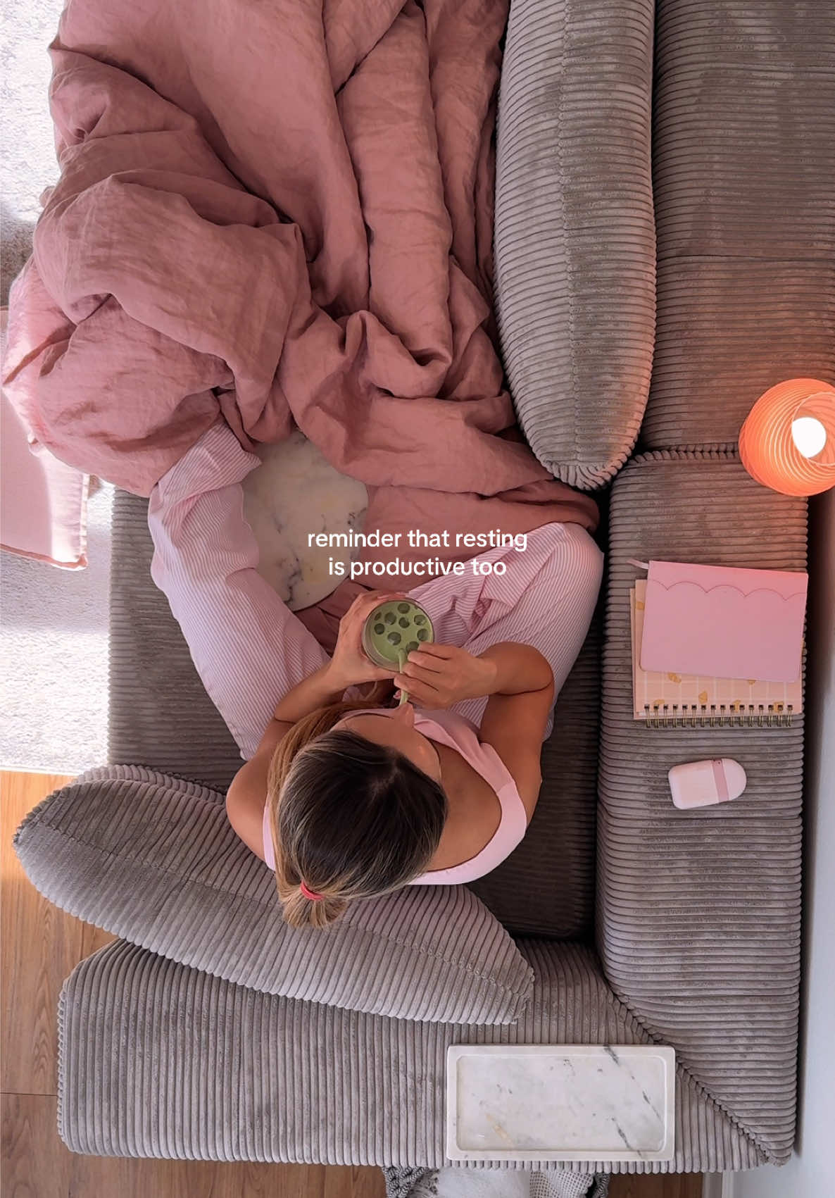 cause a slow morning is an essential part of being productive 🧸💗  #slowmorning #morningroutine #pinkaesthetic #softgirl #girly 