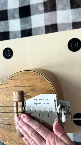 the amazing digital circus theme on a 30-note music box #tadc #theamazingdigitalcircus #musicbox 