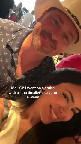 Best week of my entire life and they were all so nice and sweet !!!! the little girl in me was cryinggg  😭😭 #smallville#superman#millenialsoftiktok#clarkkent#cruiseville 