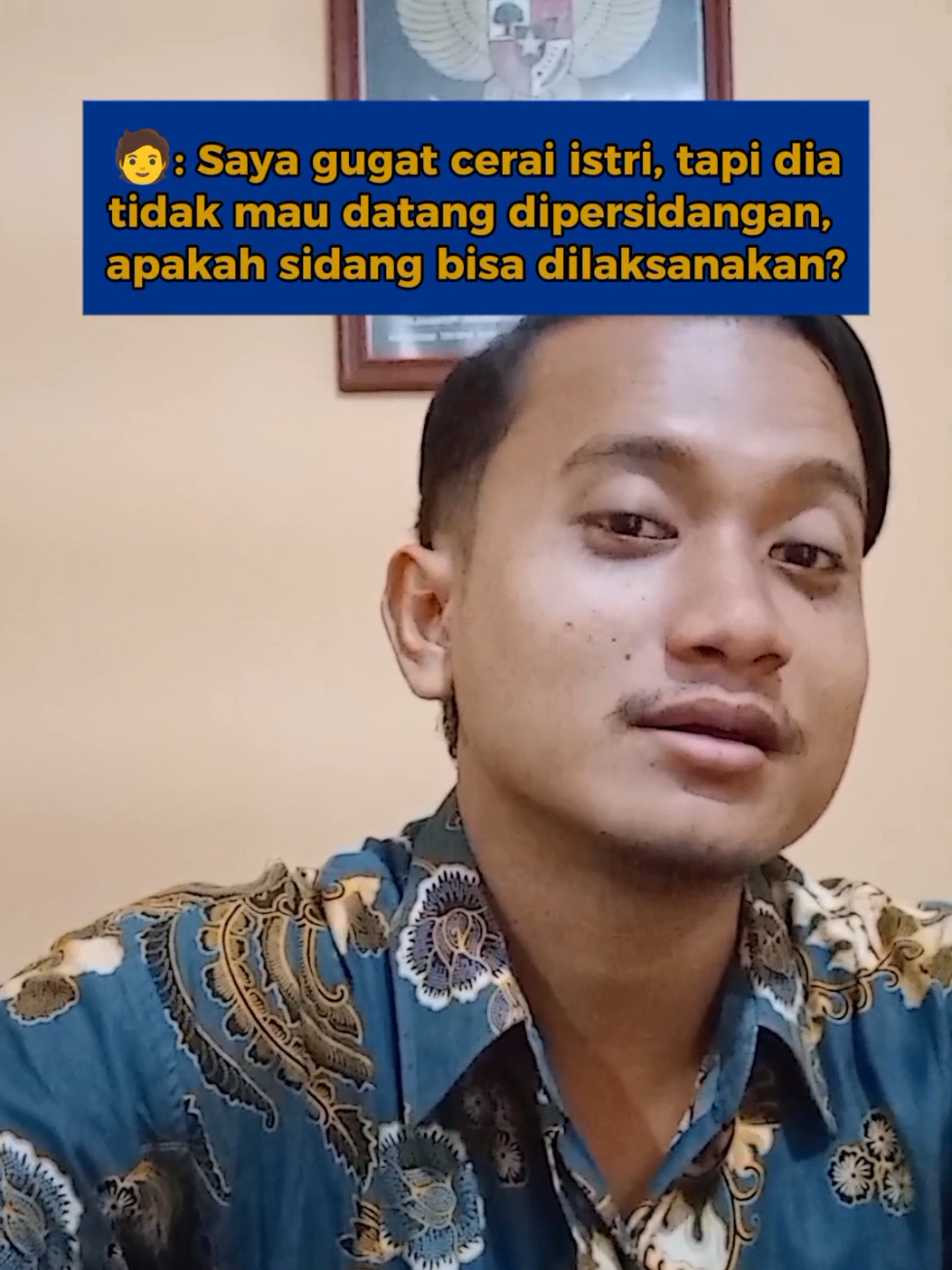 Dalam perkara perdata khususnya perceraian itu secara hukum harus dihadiri oleh kedua belah pihak, namun jika tergugat tidak datang meskipun sudah dipanggil secara patut maka persidangan tetap bisa dilakukan dengan cara Verstek 🧑‍⚖️ #perceraian #nafkahanak #hukum #pengacaramuda #lawyer #pengacaraindonesia #hukumindonesia #hukumperdata #pengacara #fyppppppppppppppppppppppp #fyp 