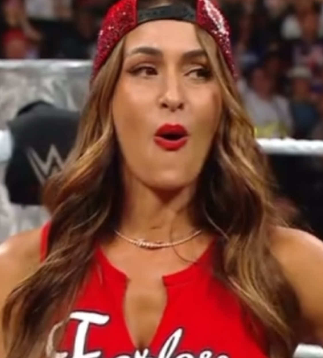 That was crazy 😭😭😭 #WWE #wweraw #wwetiktok #wrestletok #wrestlingtiktok #prowrestling #wwesummerslam 