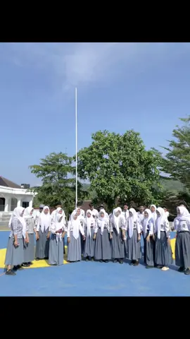 #fotolive #trend #sman7garut #agit 