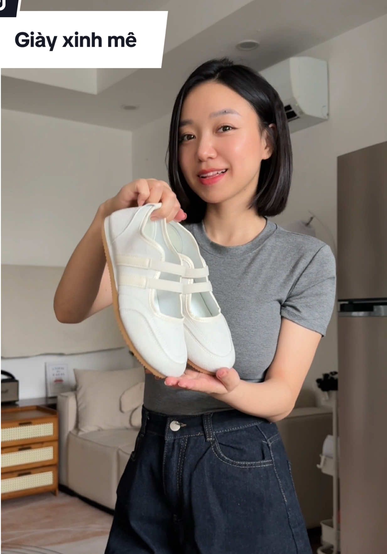 Mẫu giày xinh cho các em nhập học nèee, các chị em cũnh bon chen thoải mái nhaaaa #giaydep #giaythethao #giaynu #giaynuxinh #thoitrangnu 