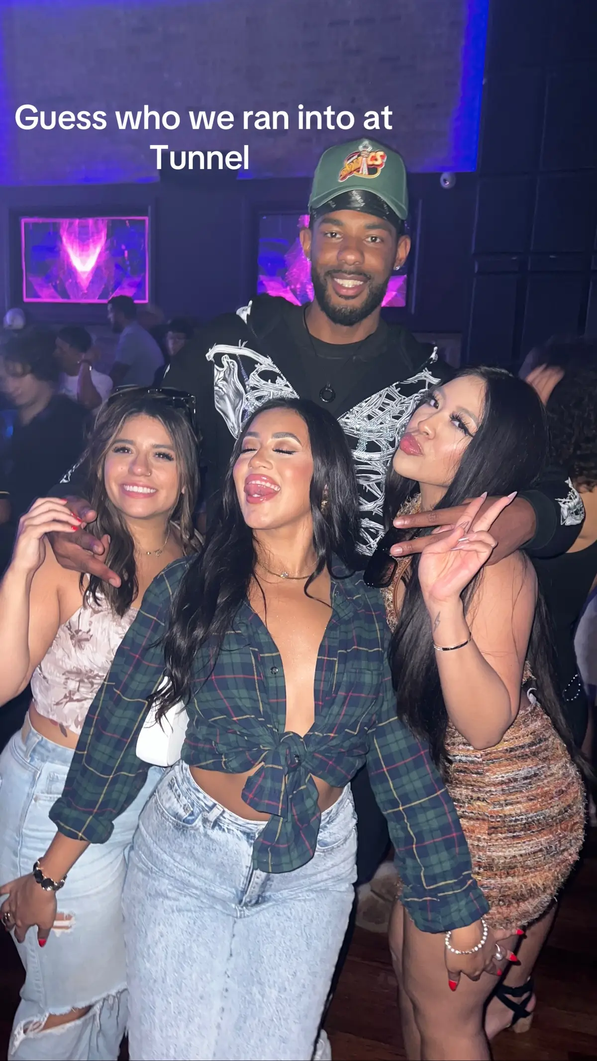#LoveIsland 