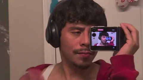 My favorite zflip feature,  turning my phone into a camcorder. 📹 #samsung #zflip7 #camera 