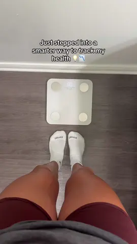 tracking everything now bc i’m serious about these goals 😤 #SmartScale #WellnessCheck #BodyMetrics #TikTokMadeMeBuyIt  #FitnessTech #ScaleTok #HealthTools #TechTok #SelfCareTools #gymgirl #gymgirlthings #wellness 
