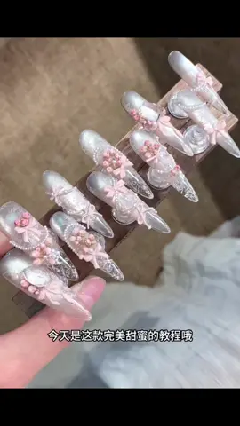 bó hoa xinh xinh trên ngón tay 😆😆 #khangmenail #2025 #nails 