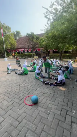 Variasi dan modifikasi 🏀 #pjoksd  #sdnsumbersari2bejipasuruan  #wonokoyobejipasuruan  #fyp  #kelas5 