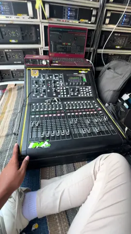 Pesona sound e cah sidoarjo 😎 #horegjawatimur #soundsystem #soundsystemindonesia #soundbalapindonesia #karnavalsoundsystem #karnaval #soundkarnaval #soundsystemjawatimur 