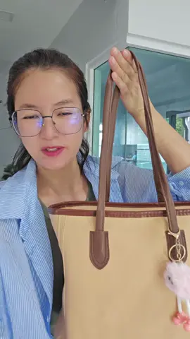#กระเป๋า #กระเป๋าสะพายข้าง #กระเป๋าแฟชั่น #กระเป๋าสะพาย #กระเป๋าผู้หญิง #กระเป๋าสะพายไหล่ 