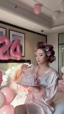Happy birthday to me 🎂🎀