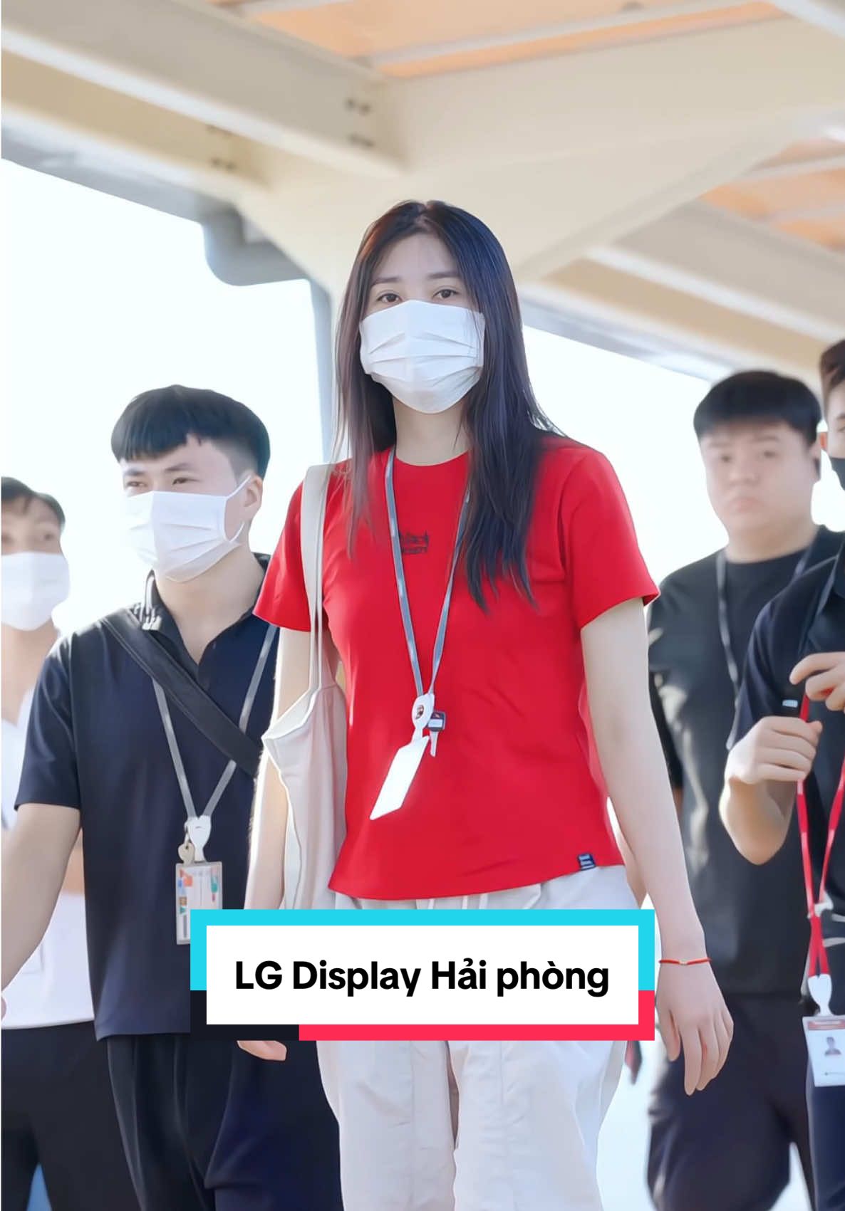 LG DIsplay Hải Phòng cổng A toàn gái xinh #tixtox #xuhuong #canhbutbi #LG #lgdisplay #samsung #khucongnghiep #congnhan #lgdisplay_vietnam_haiphong #lgdisplaytrangdue 