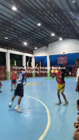 ✌🏻🫢 #basketball #basketball🏀 #trend 