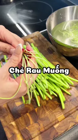 Cách Chẻ Rau Muống để ăn rau sống giòn trắng không bị thâm #LearnOnTikTok #ancungtiktok #monngonmoingay #nauancungtiktok #xuhuong 