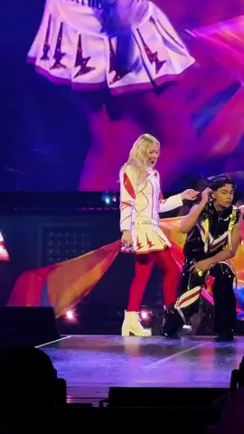 Freya and Malachi esta noche en Mineapoliis💚❤️ #malachi #freya #dzworldscollidetour #worldcollagetour #Viral #malachibarton #freyaskye #vampiros #mineapolis  @Malachi Barton @Freya Skye  @💖NicoleQT🎀 @QT Alexandria kylie said it❤ @𝑸𝒕 𝒎𝒊𝒂 🍒 @MssPosesive❤️🐢 @𝓺𝓽 𝓶𝓪𝓲 ☆ @Fany @🎀🌷Veruky🌷✨ 