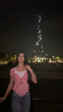 #eiffeltower #paris #sparkle #fyp #viral 