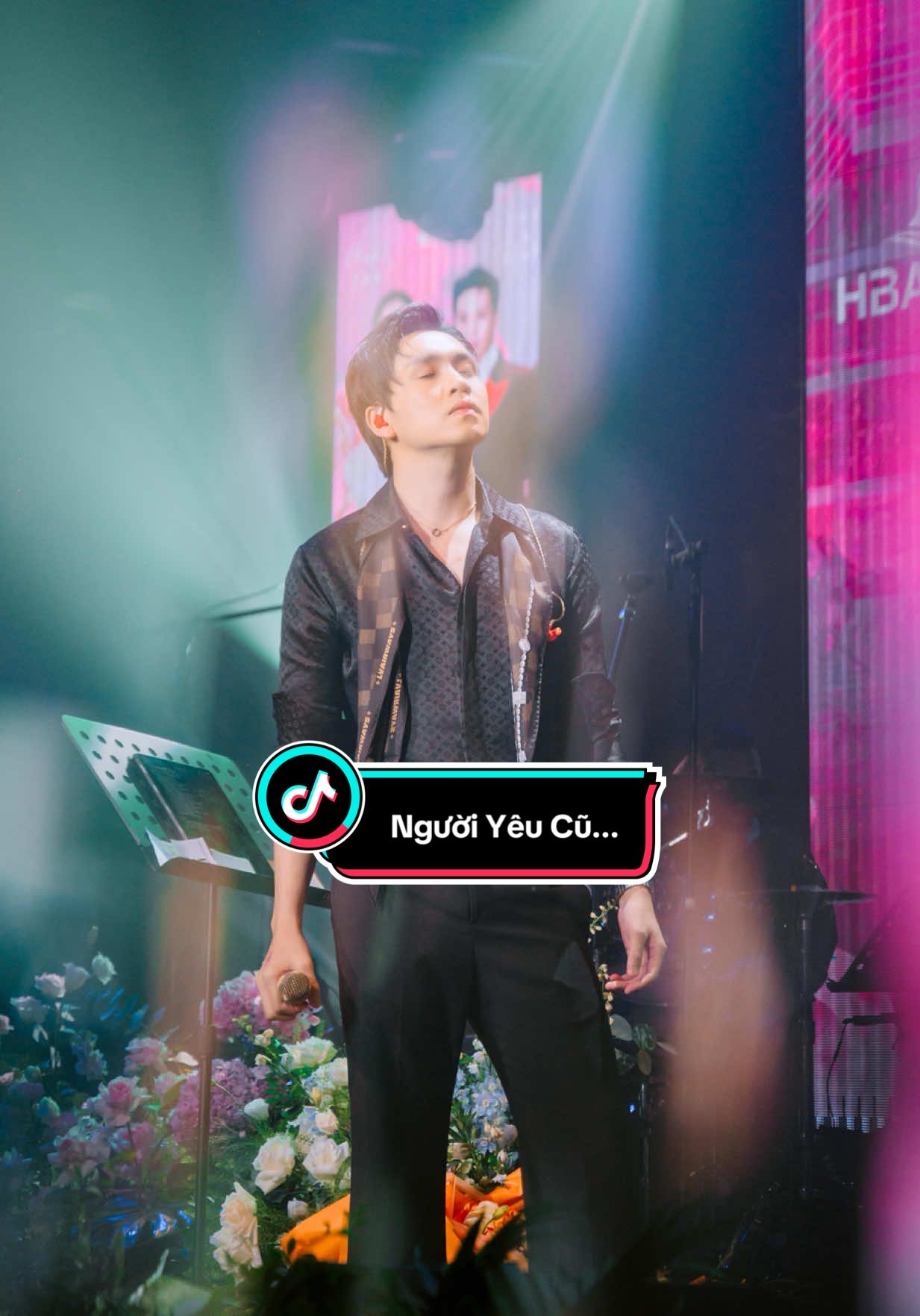 Cảm giác quay về nhưng giờ anh với em, chỉ là người yêu cũ... #BachCongKhanh #live #NguoiYeuCu #cover #PhanManhQuynh #foryou #HBAshow #giaitrimoingay #HaNoi #xuhuong 