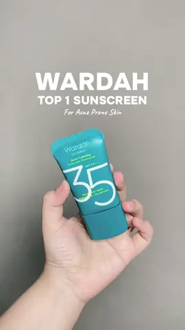 #wardah #sunscreen #sunscreenacne #spf35 #acnecalming #wardahuvshield #fypviralシ #foryou 