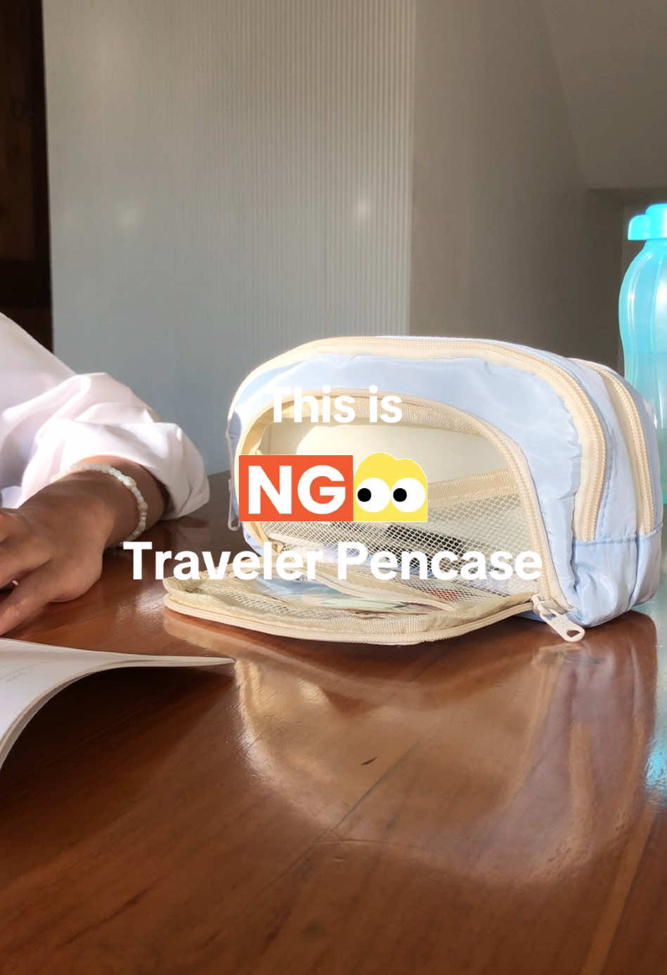 This is Traveler Pencase by NG Stationery! 🫶🏻🩵 #studytok #studygram #studywithme #tempatpencil #tempatpensil #promoguncang88 #guncang88promo #guncang88 #kotakpencil #kotakpensil #tempatpensillucu #pencaselucu #tempatpencilanak #tempatpencilviral #kotakpencilsquishyimport 
