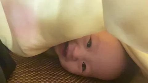 Có thể là cười tới maiii🤫