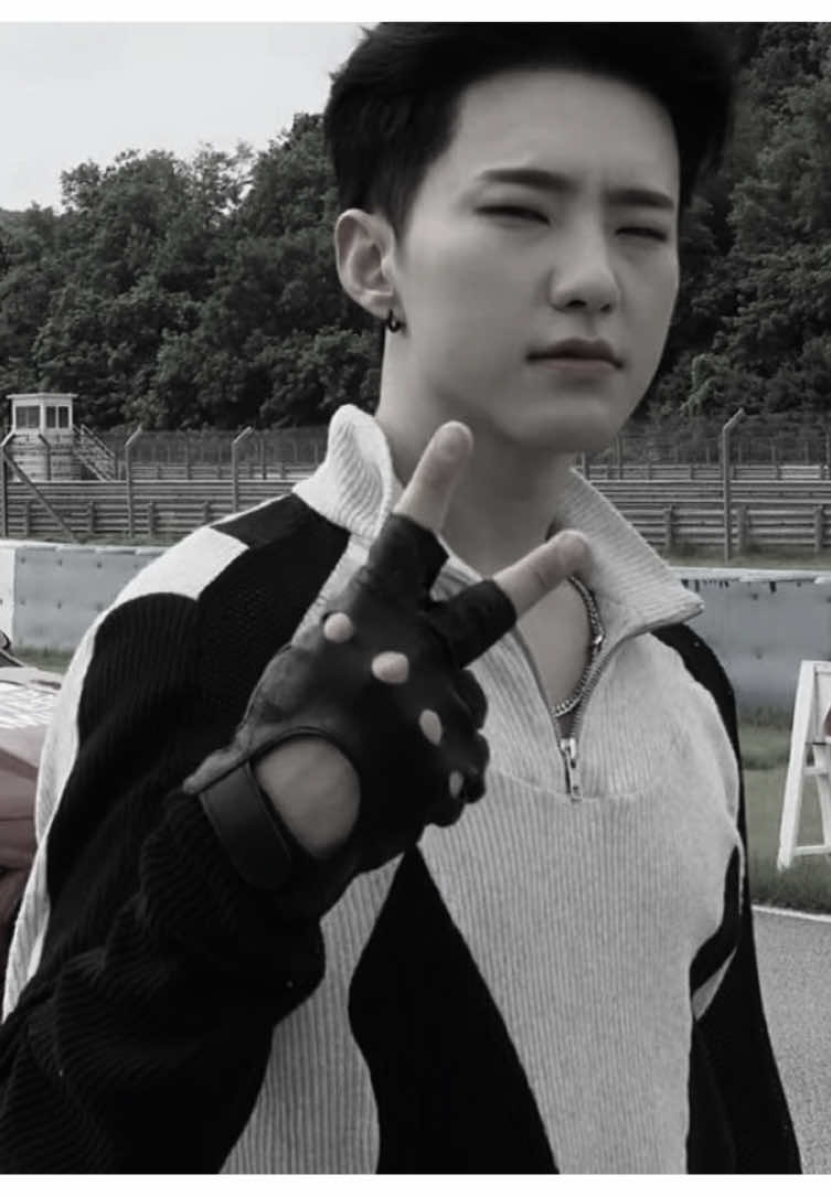 #kwonsoonyoung #hoshi #hoshiedit #seventeenedit ib @ʟ'𝙀𝙫𝙖𝙣.xᴢᴢ 