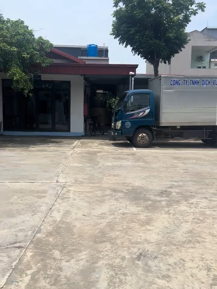 Shoe Sole Factory Tour WA:Angela +(86)13960356121 Mail:angela@forshoer.com China Address: Floor 8, Building 1, ShuangLong Business Department, No.158 Shuang Long Road, Chendai Town, Jinjiang City, Fujian Province, China. VietnamAddress: 1114 Lac Long Quan, P8 q Tan Binh, Ho Chi Minh #Outsole #Shoes #Sole #sneakers #factory