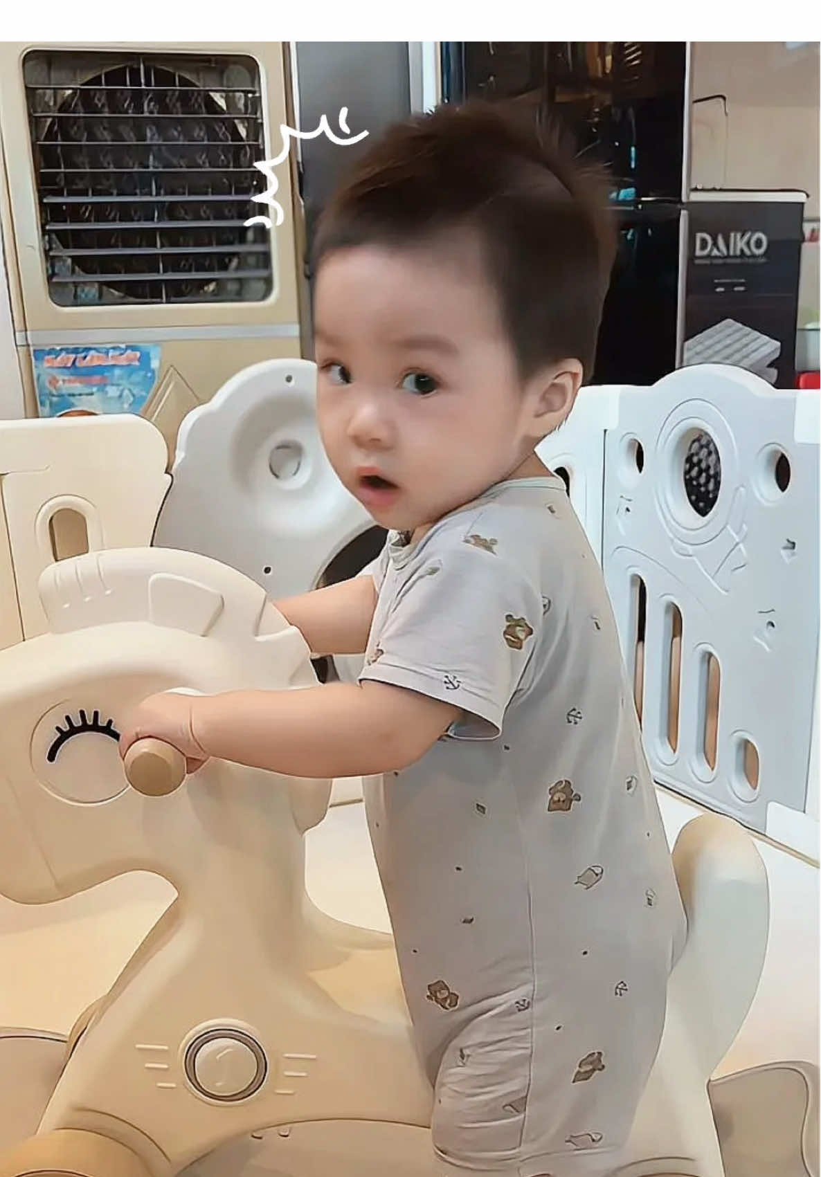 Không gõ được nồi chảo thì mình đu trend kiểu khác :))) #xuhuong #viral #fyp #trending #embehaihuoc 