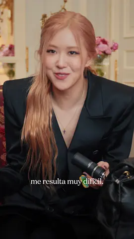Sí, @roses_are_rosie es team auriculares con cable ❤️ #rose #blackpink @bp_tiktok #blink