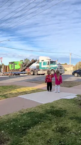 Can the kids get the truck to honk the horn? #truck  #fyp  #foryoupage  #kids