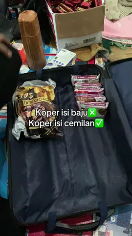 Full satu koper isi cemilan pesanan suami, sampe bingung bajuku mau taruh dimana😅🇮🇩🇯🇵