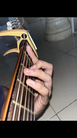 #fotolive #masukberandafyp #fyp #gitaris #gitarcover 