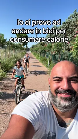 Vita da lago #famigliagrimat #travelfamily #familytravel #familytravel #100paesientroi18anni #wwwfamigliagrimatcom #famigliainviaggio #labambinacheviaggia #labambinaconlavaligia #vacanzeinfamiglia #travel 