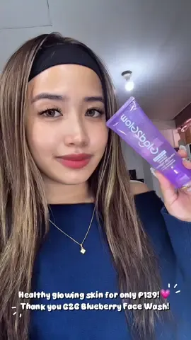 a foamy gel cleanse for sensitive skin? using my glad2glow facial wash!! 🤩 #gentlecleanser #g2gblueberryfw #g2gph